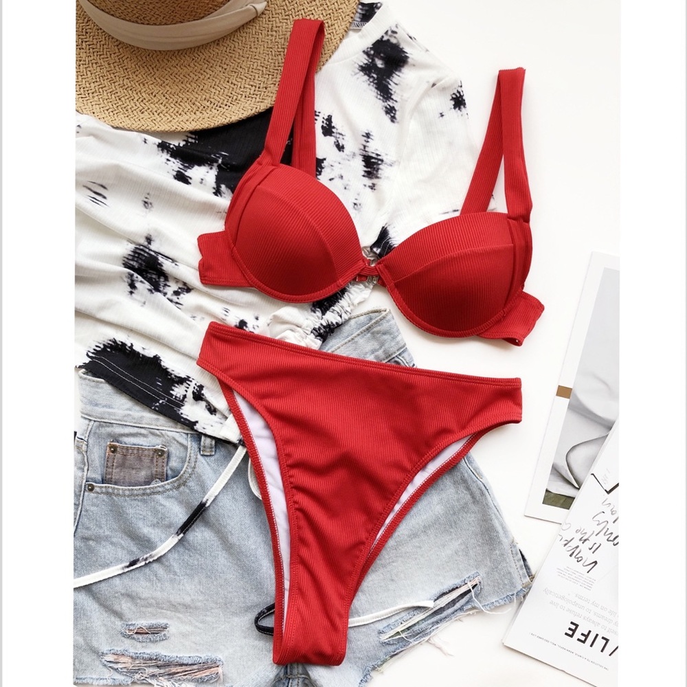 🆕Red Shell Top Bathing Suit Bikini Set - Picture 2 of 3